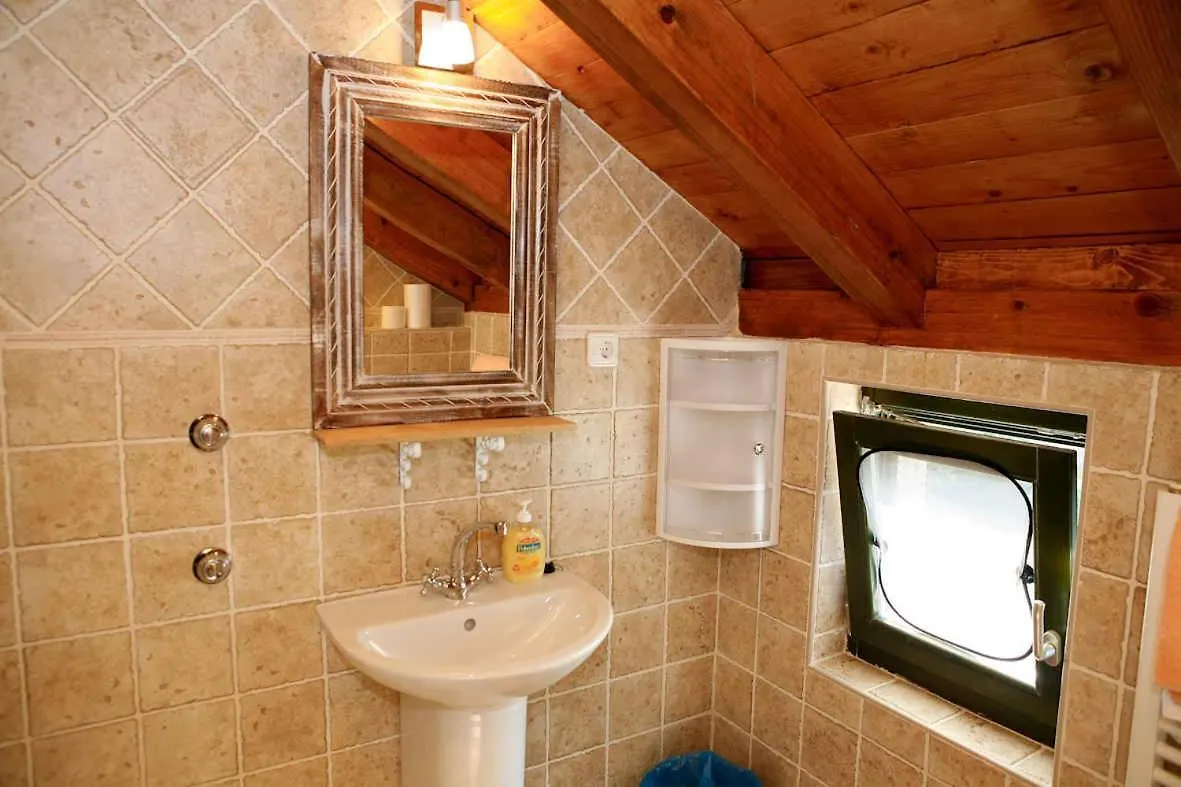 Holiday Home In Starigrad-Paklenica 41708 Croatie
